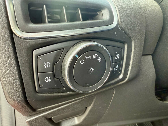 2013 Ford Focus III, красный - вид 14