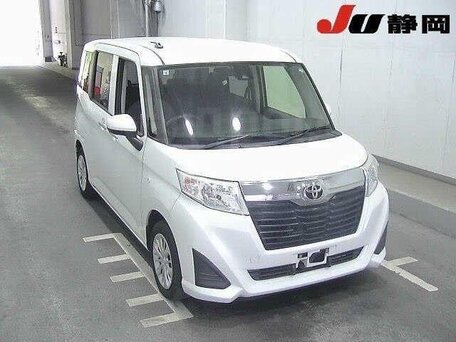 Toyota Roomy I