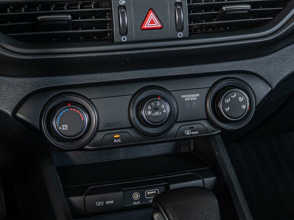 2019 Kia Cerato IV, серый, 1790000 рублей - вид 11