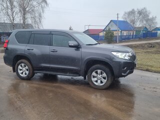 2021 Toyota Land Cruiser Prado 150 Series Рестайлинг 3, серый, 4200000 рублей, вид 3
