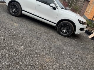 2014 Volkswagen Touareg II, белый, 2650000 рублей, вид 5