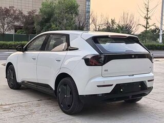 2026 Arcfox Beta T1 42.3 kWh, белый, 1580000 рублей, вид 4