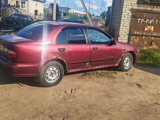 1999 Nissan Almera I (N15), красный, 140000 рублей, вид 5