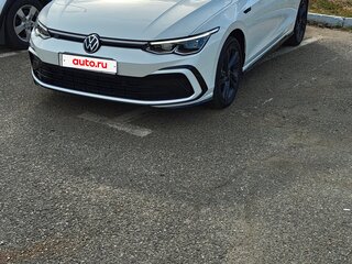2021 Volkswagen Golf VII Рестайлинг, белый, 2600000 рублей, вид 2