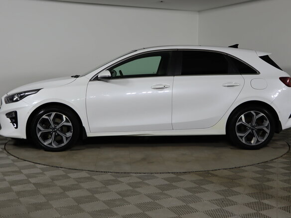 2018 Kia Ceed III, белый, 1569990 рублей - вид 7