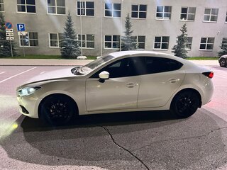 2014 Mazda 3 III (BM), белый, 1050000 рублей, вид 2