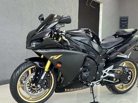2009 Yamaha YZF-R1, чёрный, 999999 рублей, вид 2