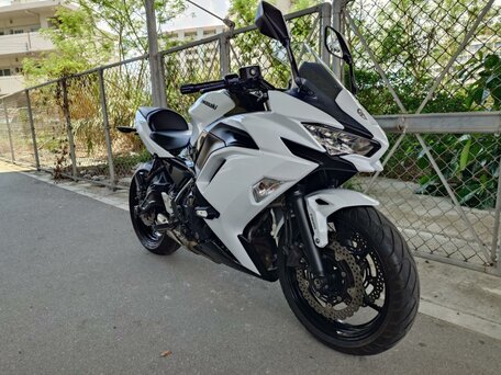 2020 Kawasaki Ninja 650, белый, 799000 рублей, вид 5