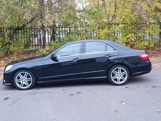 2009 Mercedes-Benz E-Класс 350 IV (W212, S212, C207), чёрный, 1500000 рублей, вид 1