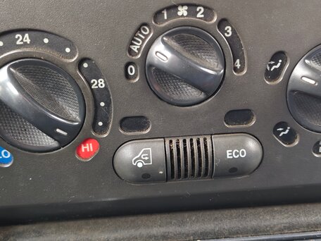 2005 Iveco Daily, жёлтый, 890000 рублей, вид 3