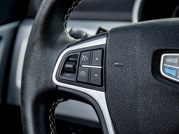 2018 Geely Atlas I, серебристый, 1070000 рублей - вид 16