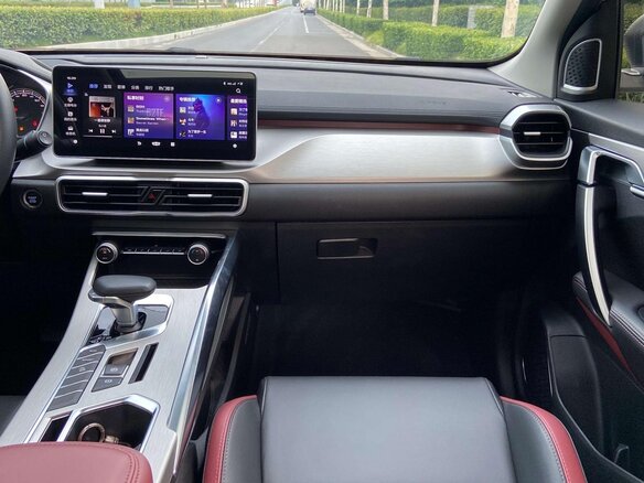 2021 Geely Coolray (Binyue) I, белый, 1370000 рублей - вид 13