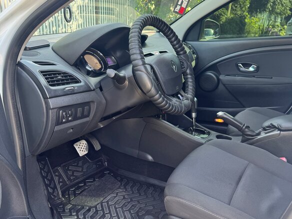 2011 Renault Megane III, белый - вид 6