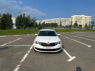 2018 Skoda Octavia III (A7) Рестайлинг, белый, 1270000 рублей, вид 2
