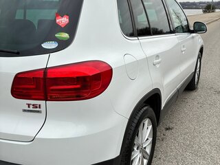 2013 Volkswagen Tiguan I Рестайлинг, белый, 1375000 рублей, вид 5