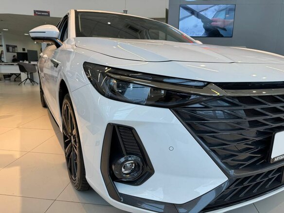 2026 Chery Arrizo 8, белый, 3275000 рублей - вид 3
