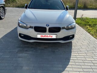 2016 BMW 3 серии 320i xDrive VI (F3x) Рестайлинг, белый, 1950000 рублей, вид 3