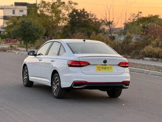 2021 Volkswagen Lavida III, белый, 1230000 рублей, вид 4