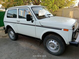 1997 Lada (ВАЗ) 2121 (4x4) I Рестайлинг, белый, 300000 рублей, вид 2
