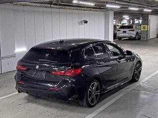 2020 BMW 1 серии 118i III (F40), чёрный, 1470007 рублей, вид 3
