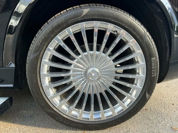 2024 Mercedes-Benz Maybach GLS 600 I, чёрный, 29500000 рублей - вид 35