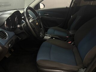 2011 Chevrolet Cruze I, чёрный, 679777 рублей, вид 5
