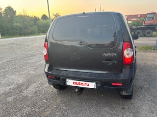 2011 Chevrolet Niva I Рестайлинг, чёрный, 450000 рублей, вид 5