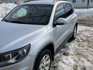 2012 Volkswagen Tiguan I Рестайлинг, серебристый, 1200000 рублей, вид 1