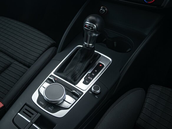 2015 Audi A3 III (8V), серый, 1770000 рублей - вид 13