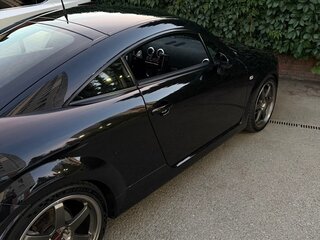 2005 Audi TT I (8N) Рестайлинг, чёрный, 2100000 рублей, вид 3