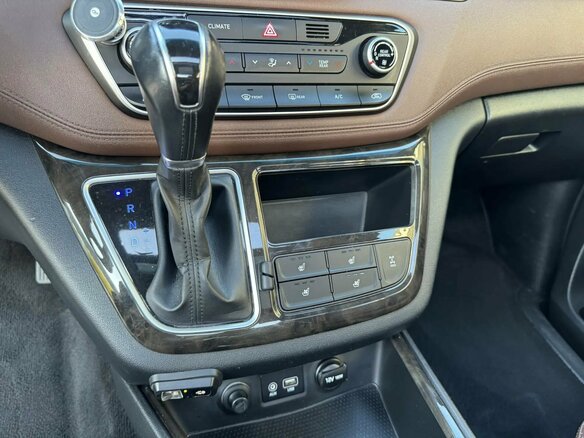2019 Hyundai Grand Starex I Рестайлинг 2, серый, 3250000 рублей - вид 15