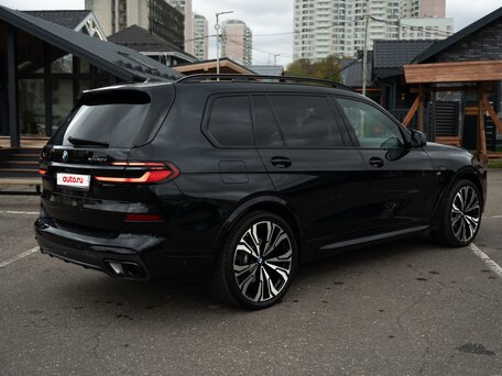 2023 BMW X7 40d I (G07) Рестайлинг, чёрный, 13000000 рублей, вид 5
