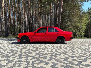 1991 Mercedes-Benz 190 (W201), красный, 550000 рублей, вид 3
