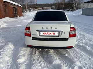 2017 Lada (ВАЗ) Priora I Рестайлинг, белый, 500000 рублей, вид 2