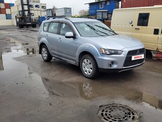 2011 Mitsubishi Outlander II Рестайлинг, серебристый, 879000 рублей, вид 2