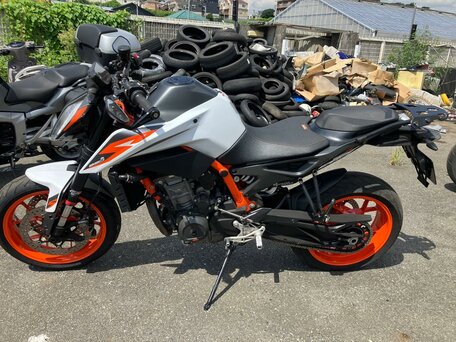 2020 KTM 890 Duke R, белый, 717000 рублей, вид 1
