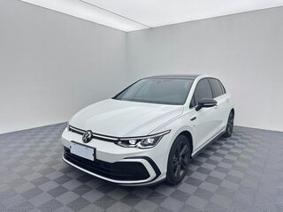 2022 Volkswagen Golf VIII, белый, 1950000 рублей, вид 1