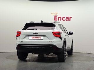 2023 Chevrolet Trax II, белый, 1800000 рублей, вид 4