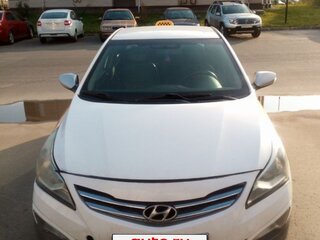 2015 Hyundai Solaris I Рестайлинг, белый, 465000 рублей, вид 1