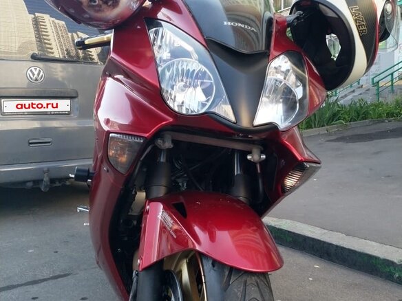 2010 Honda VFR 800, красный, 600000 рублей - вид 5