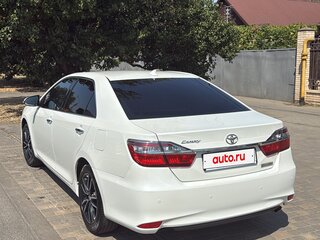 2017 Toyota Camry VII (XV50) Рестайлинг 2, белый, 2100000 рублей, вид 5
