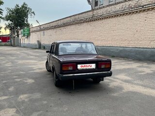 2005 Lada (ВАЗ) 2105, пурпурный, 135000 рублей, вид 2
