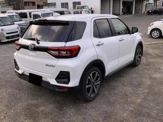 2022 Daihatsu Rocky A200, белый, 1199000 рублей, вид 4
