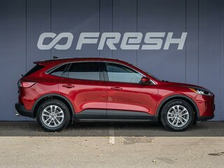 2021 Ford Escape IV, красный, 1900000 рублей, вид 5