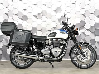 2018 Triumph Bonneville T120, белый, 949000 рублей, вид 3