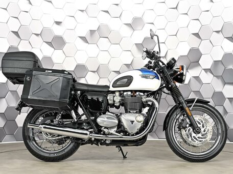 2018 Triumph Bonneville T120, белый, 949000 рублей, вид 3