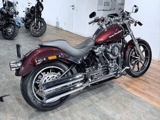 2019 Harley-Davidson Low Rider, пурпурный, 1499000 рублей, вид 3