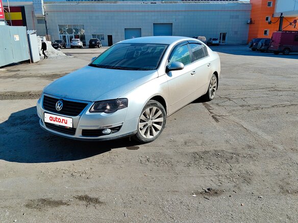 2010 Volkswagen Passat B6, серебристый, 700000 рублей