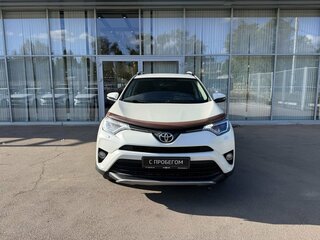 2016 Toyota RAV4 IV (XA40) Рестайлинг, белый, 2070000 рублей, вид 2