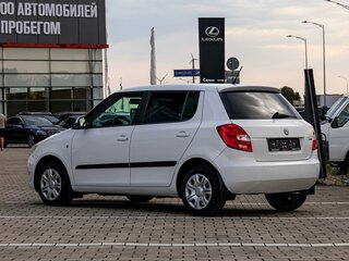 2011 Skoda Fabia II Рестайлинг, белый, 595000 рублей, вид 4